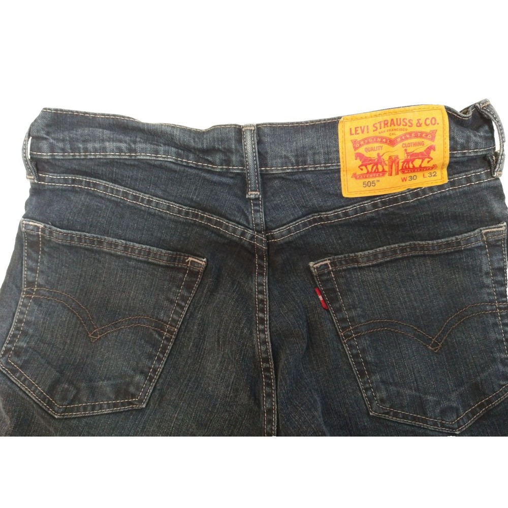MENS LEVI 505 JEANS, MED-DARK BLUE DENIUM‎ STRAIGHT LEG, SIZE 30-32